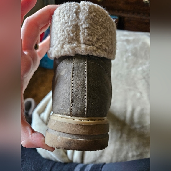 Sonoma Boots - Picture 2 of 13